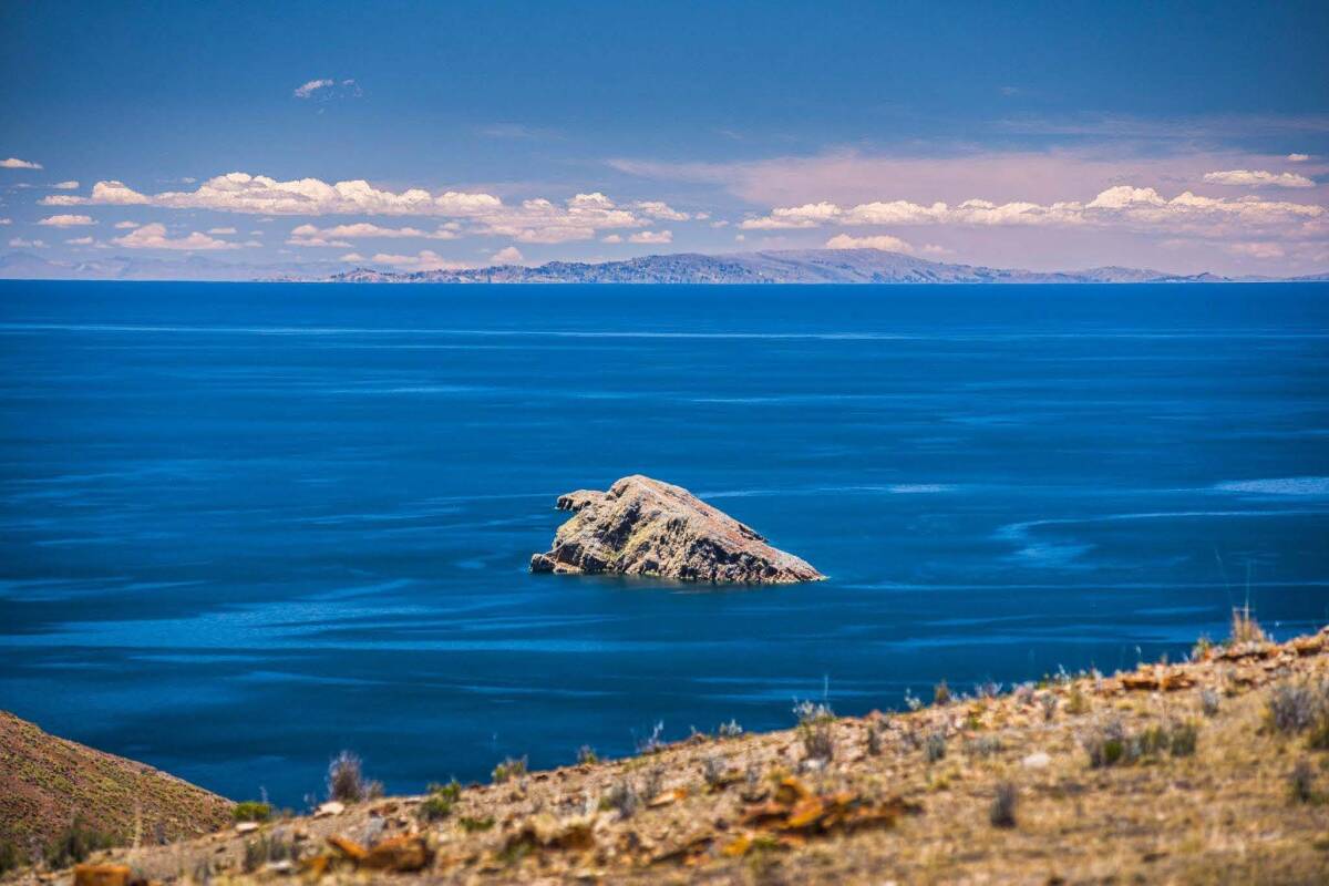 A breathtaking view of Isla del Sol on Lake Titicaca, Bolivia